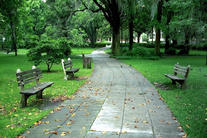 Savannah Stroll: Guided Sightseeing & History Walking Tour of Savannah - Savannah on Foot: Why the Squares Matter