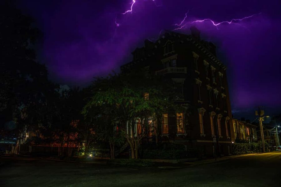 Savannah: Terrors, Ghosts, and Ghouls Walking Tour - Owens-Thomas House courtyard and the Lady in Gray