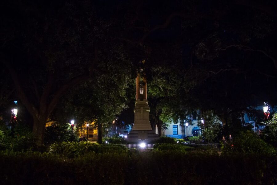 Savannah: Terrors, Ghosts, and Ghouls Walking Tour - Yellow Fever spirits: how tragedy becomes part of Savannah’s story