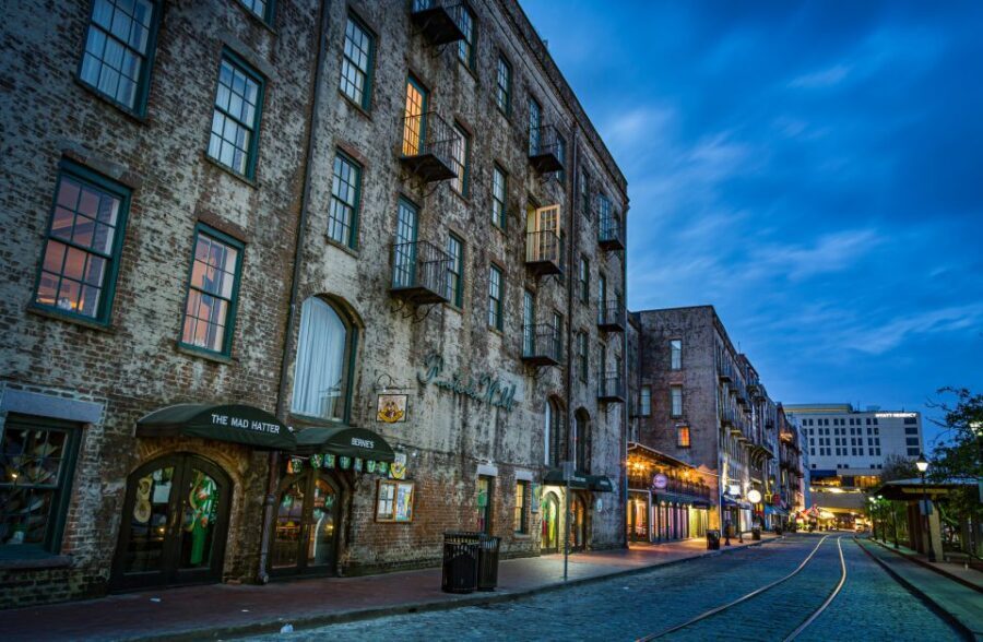 Savannah: True Crime Pub Crawl - Rules That Affect Your Night (and How to Handle Them)