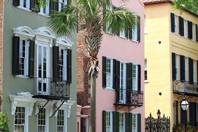 Savannah Waterfront: Pirate Adventure Walking Game - Starting at The Pirates’ House: your first clue and your first potential headache
