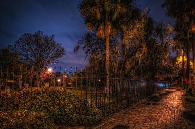 Savannah's Ghost City "Dead of Night" Walking Night Tour - Wright Square, The Hanging Square: Georgia’s First Woman Executed