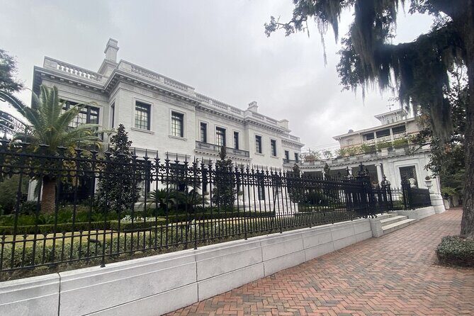 Savannah’s Historical District: A Self-Guided Audio Tour - When you’ll want this over a bus tour