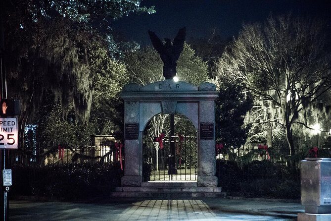 Sinister Sins & Shadows: A Savannah Ghost Tour - Who This Tour Fits Best in Savannah