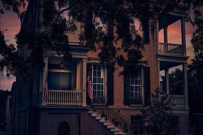 Sixth Sense Savannah Ghost Tour - Infamous Mansions: When Architecture Meets Tragedy