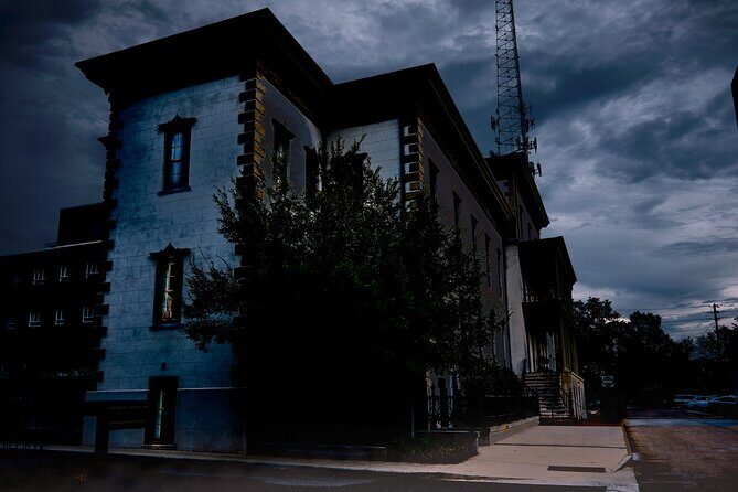 Sixth Sense Savannah Ghost Tour - Espy House and the Prohibition-Era Court Family Mystery