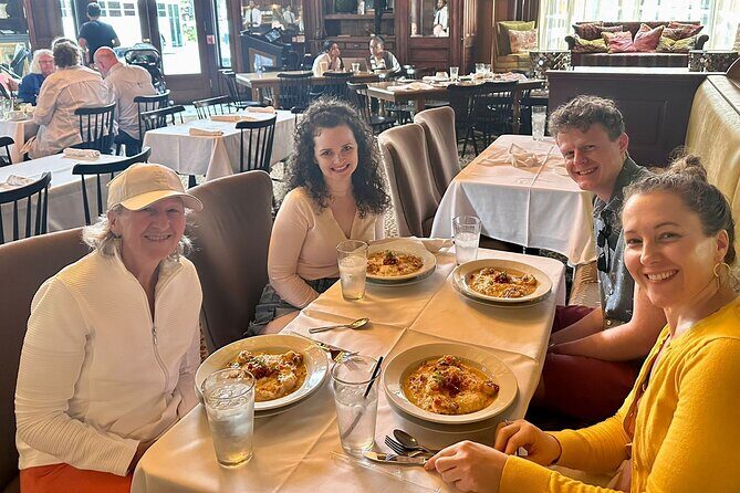 Southern Traditions Dinner Tour - The Irish pub break: drinks, bangers, and an easy social moment