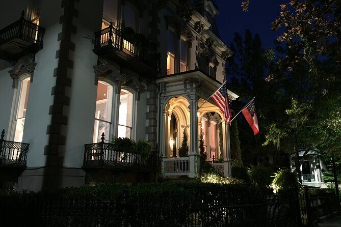 Spirits and Scoundrels Adults Only Savannah Ghost Tour | 10pm - Adults-Only Tone: Who This Tour Suits Best