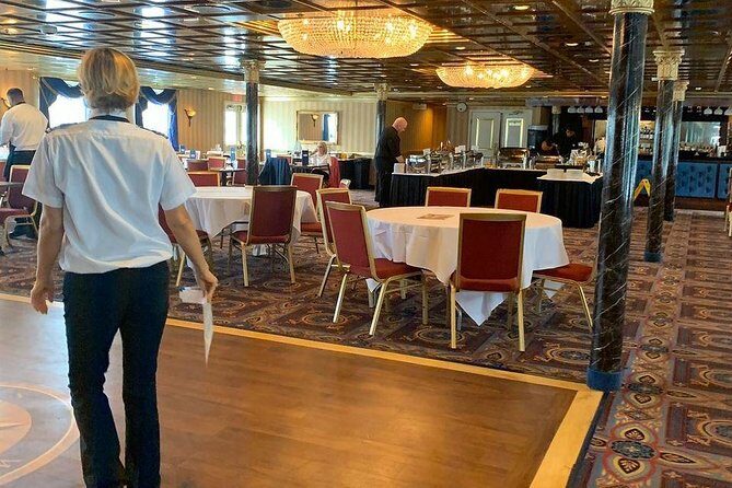 Sunday Brunch Riverboat Cruise in Savannah - Who This Savannah Sunday Brunch Cruise Fits Best