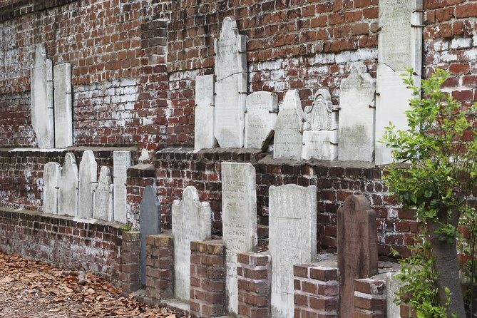 The Grave Tales Ghost Tour in Savannah - How spooky is it really for kids and first-timers?