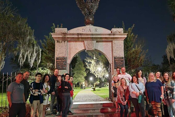The Grave Tales Ghost Tour in Savannah - Johnson Square start: easy to find, easy to regroup