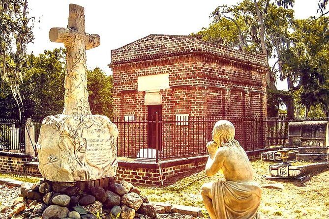 The Hidden Gem Cemetery Tour of Laurel Grove - Best for whom (and who might want a different tour style)