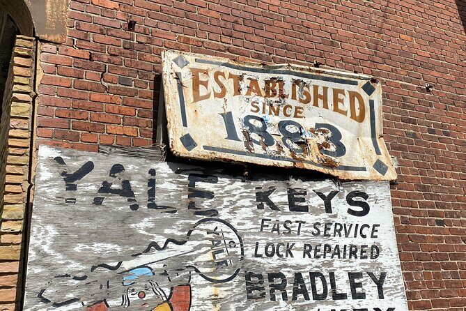 True Crime of Savannah Tour - Bradley Lock and Key Shop and the I-95 Killer