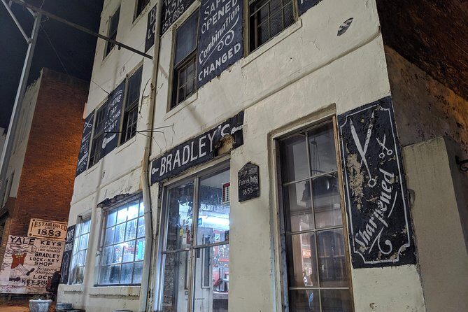 True Crime Pub Crawl - the Original Savannah Murder Tour - Duration, group size, and the walk pace that matters