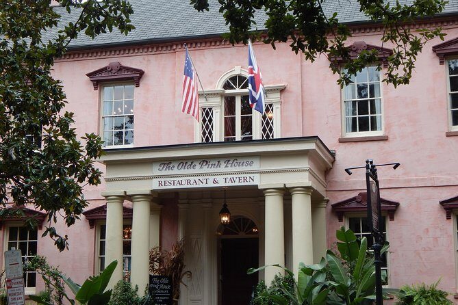 Walking Tour of Savannah's Historic District - Historic Homes: Hamilton-Turner, Andrew Low, and More